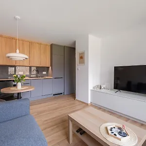 https://batorego-18-white-prywatne-mieszkanie-300m-od-metra.warsawhotelspoland.com